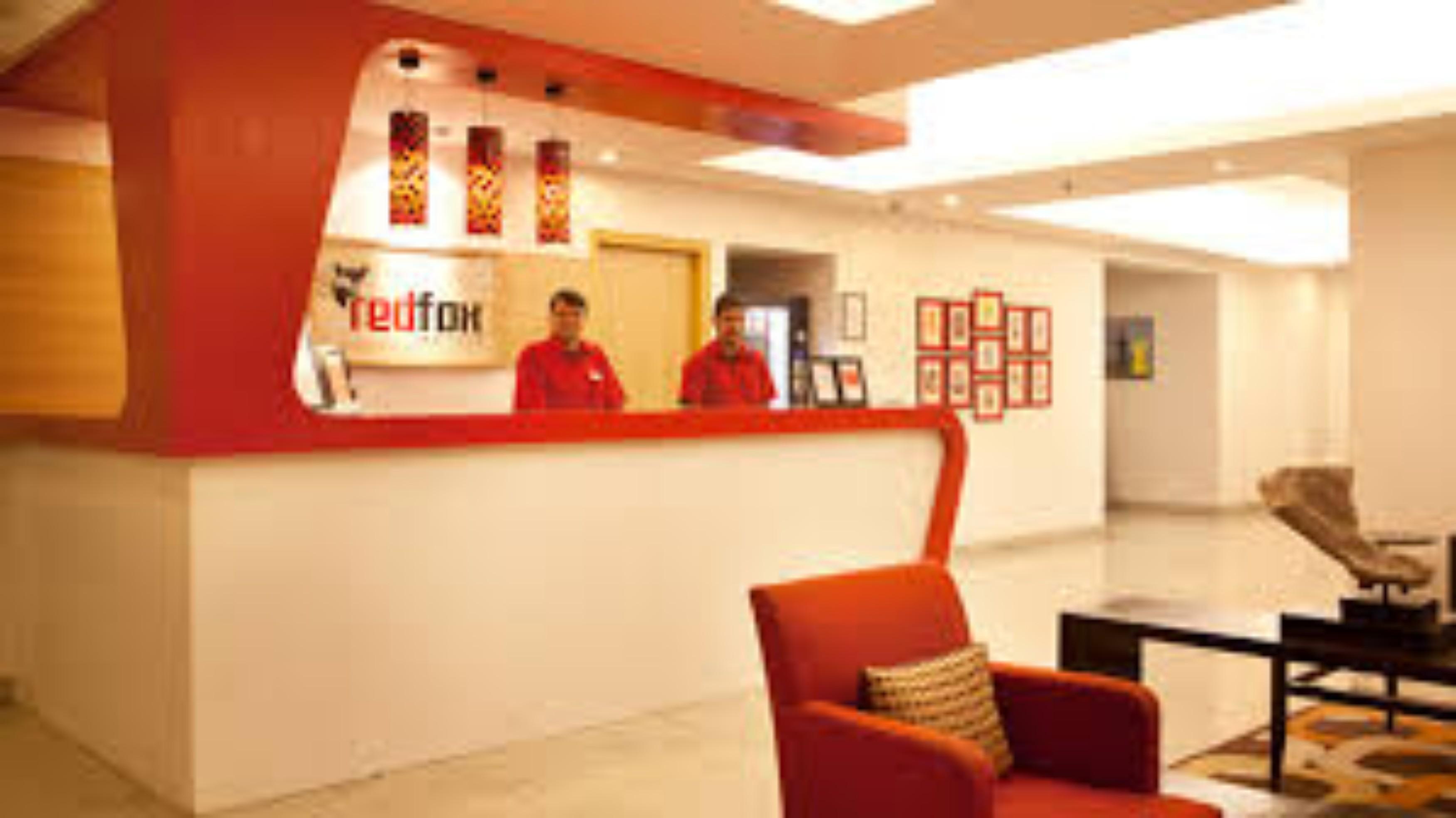 Red Fox Hotel, Чандигарх Экстерьер фото