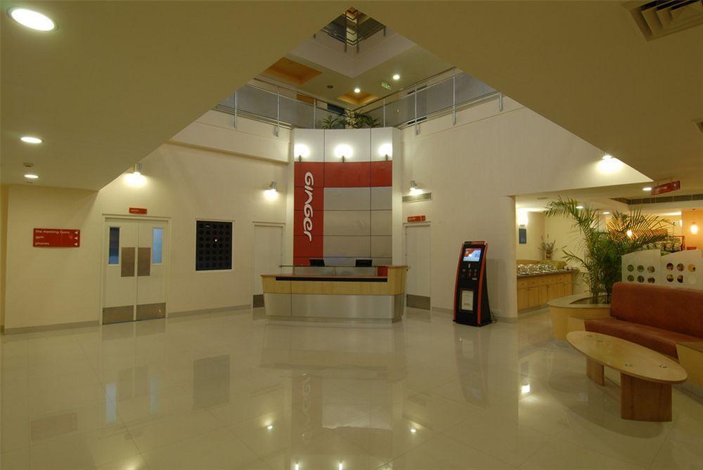 Red Fox Hotel, Чандигарх Экстерьер фото